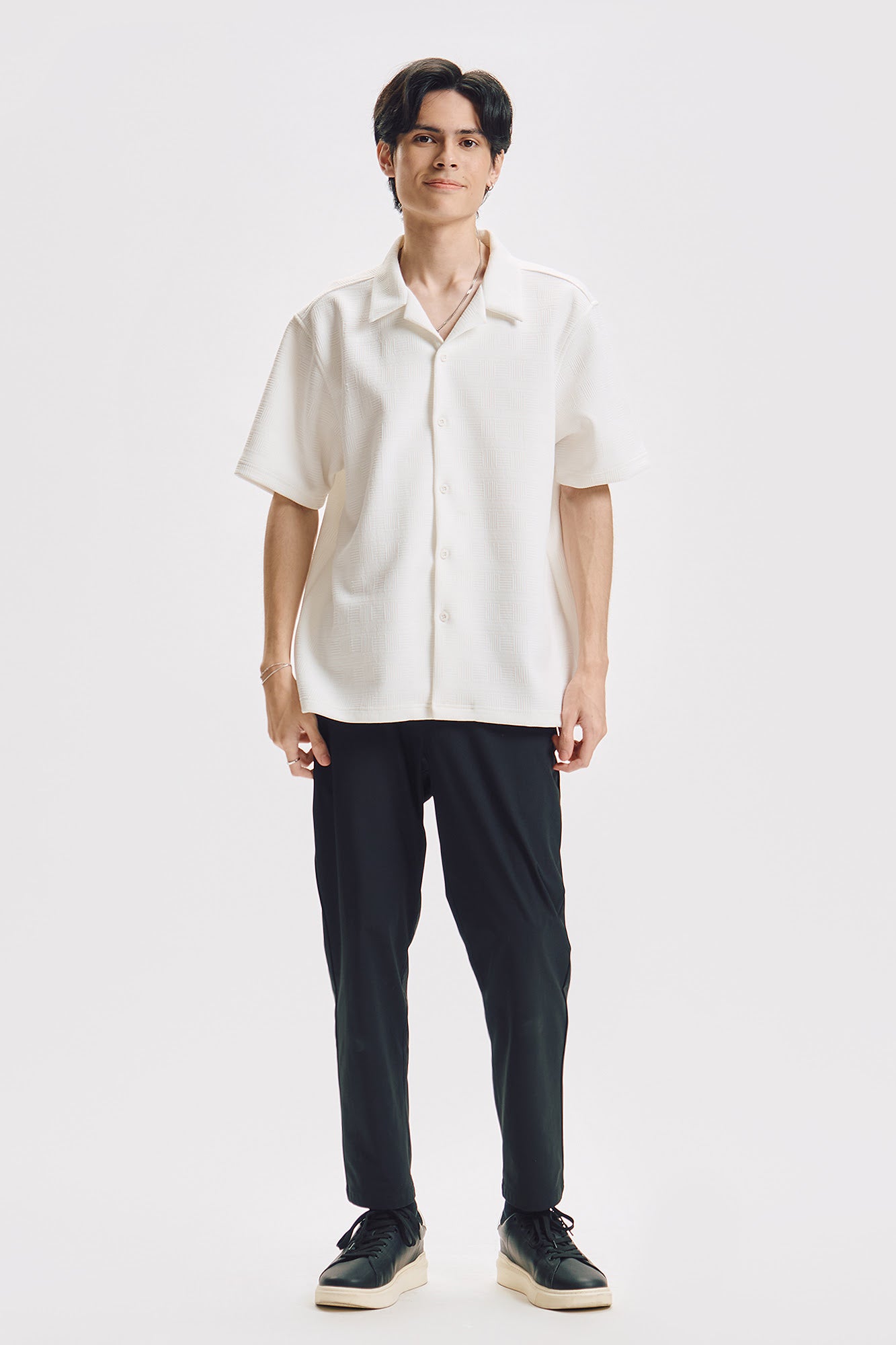 993274-Ivory (4).jpg