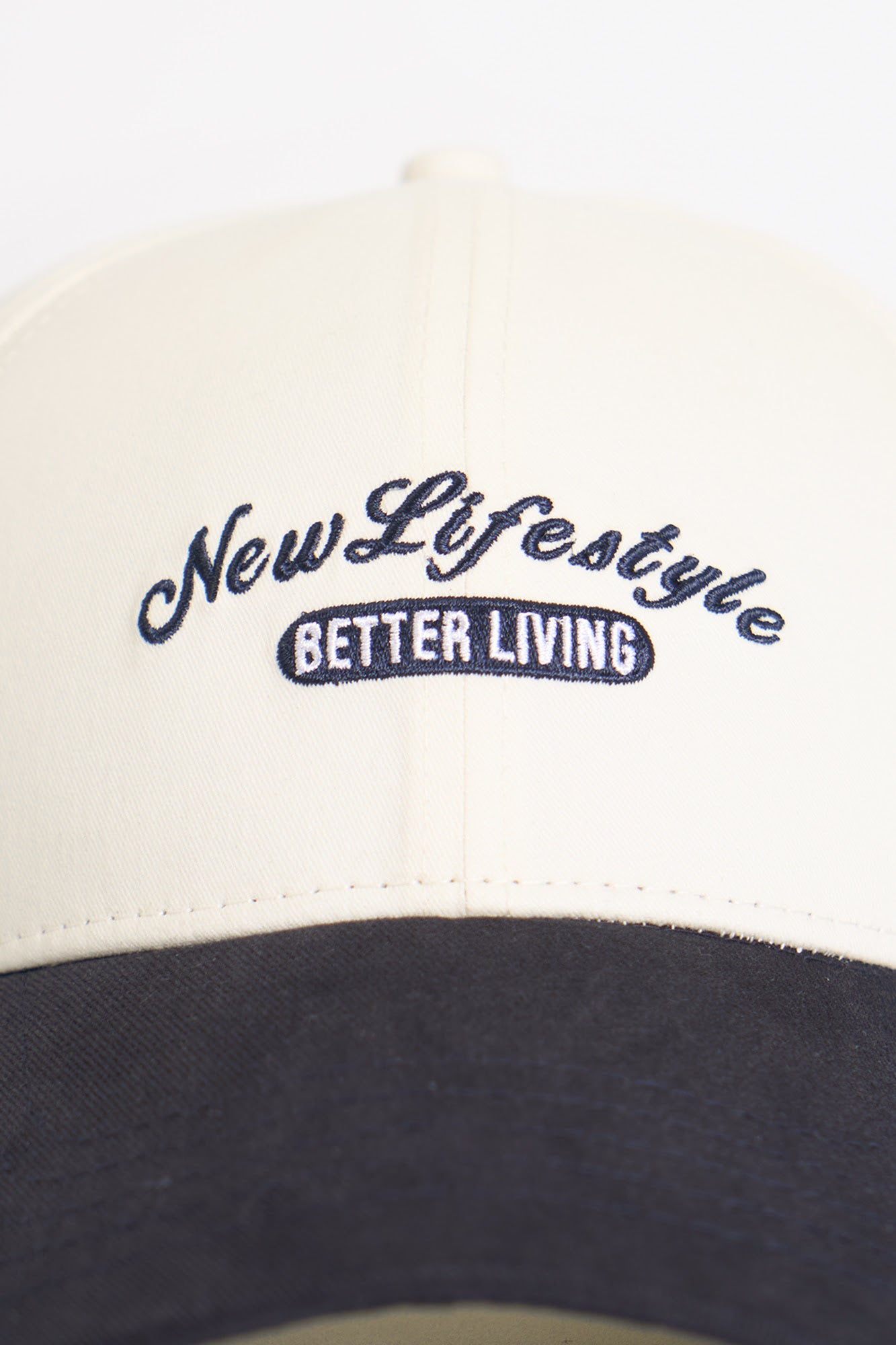 993314-Off White (1).jpg