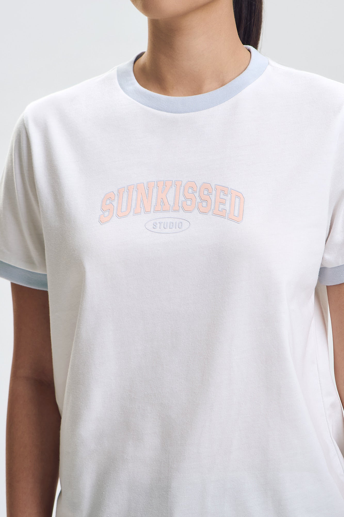 993436-Off White (2).jpg