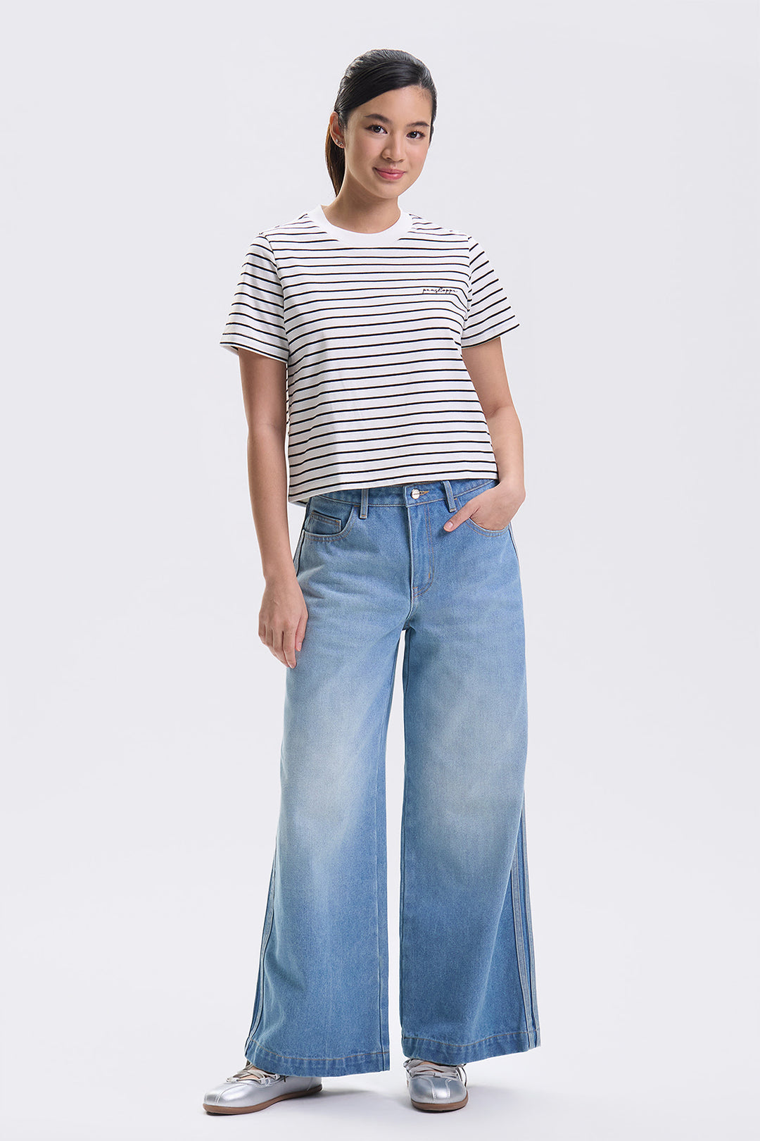 993619-Off White (1).jpg