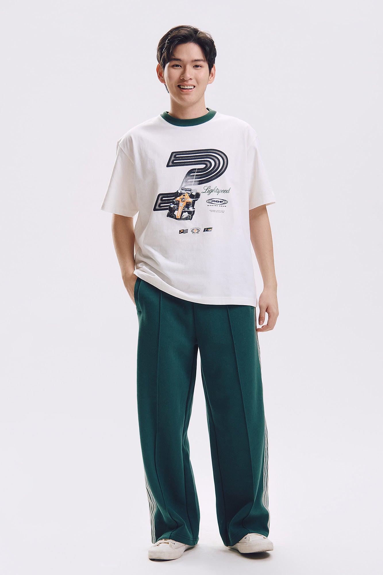 993667-Ivory (1).jpg