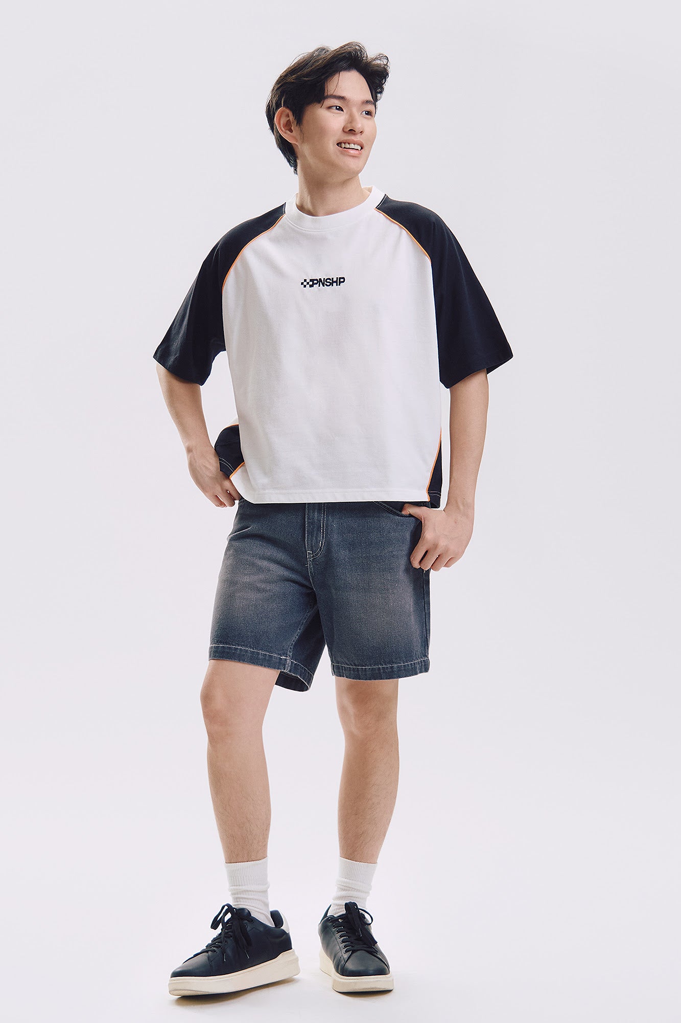 993669-Ivory (1).jpg