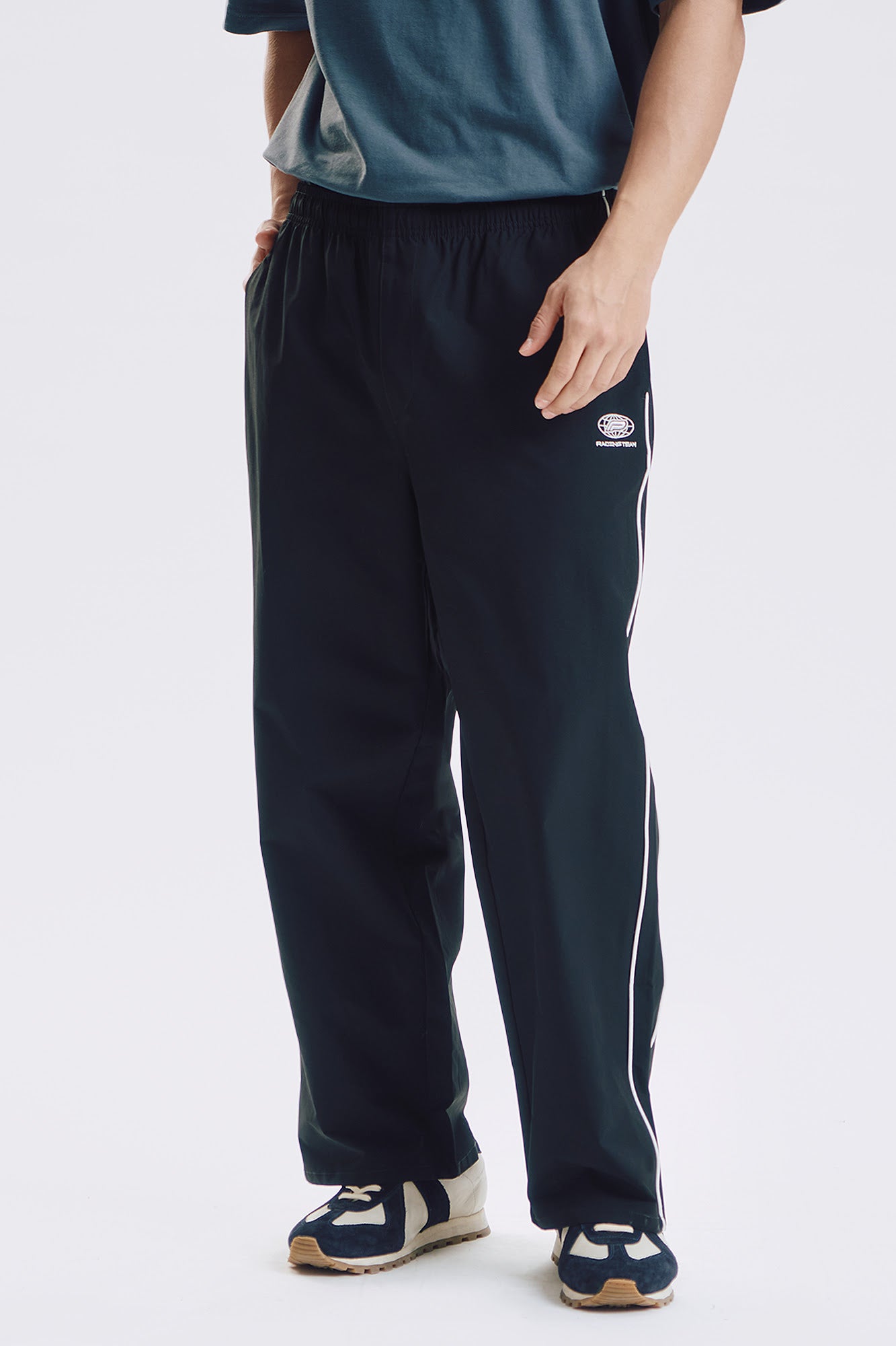 993671-Black (3).jpg
