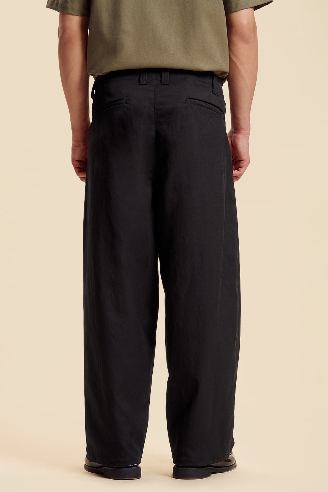 Dress Code Baggy Fit Pleated Pants