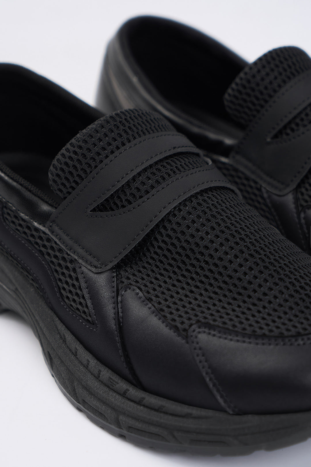 993852-Black (1).jpg