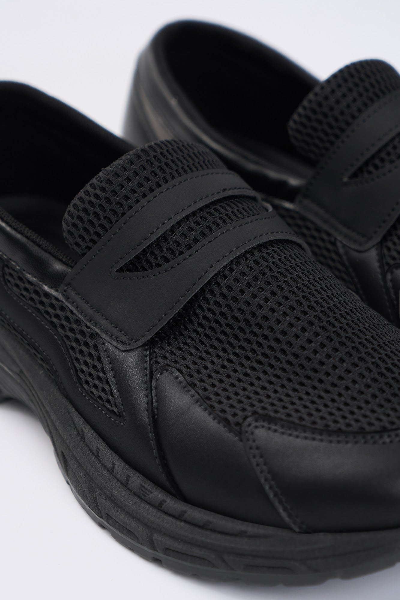 993852-Black (1).jpg