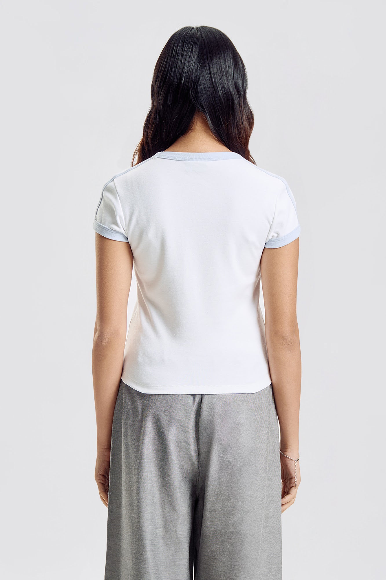 994045-Off White (3).jpg