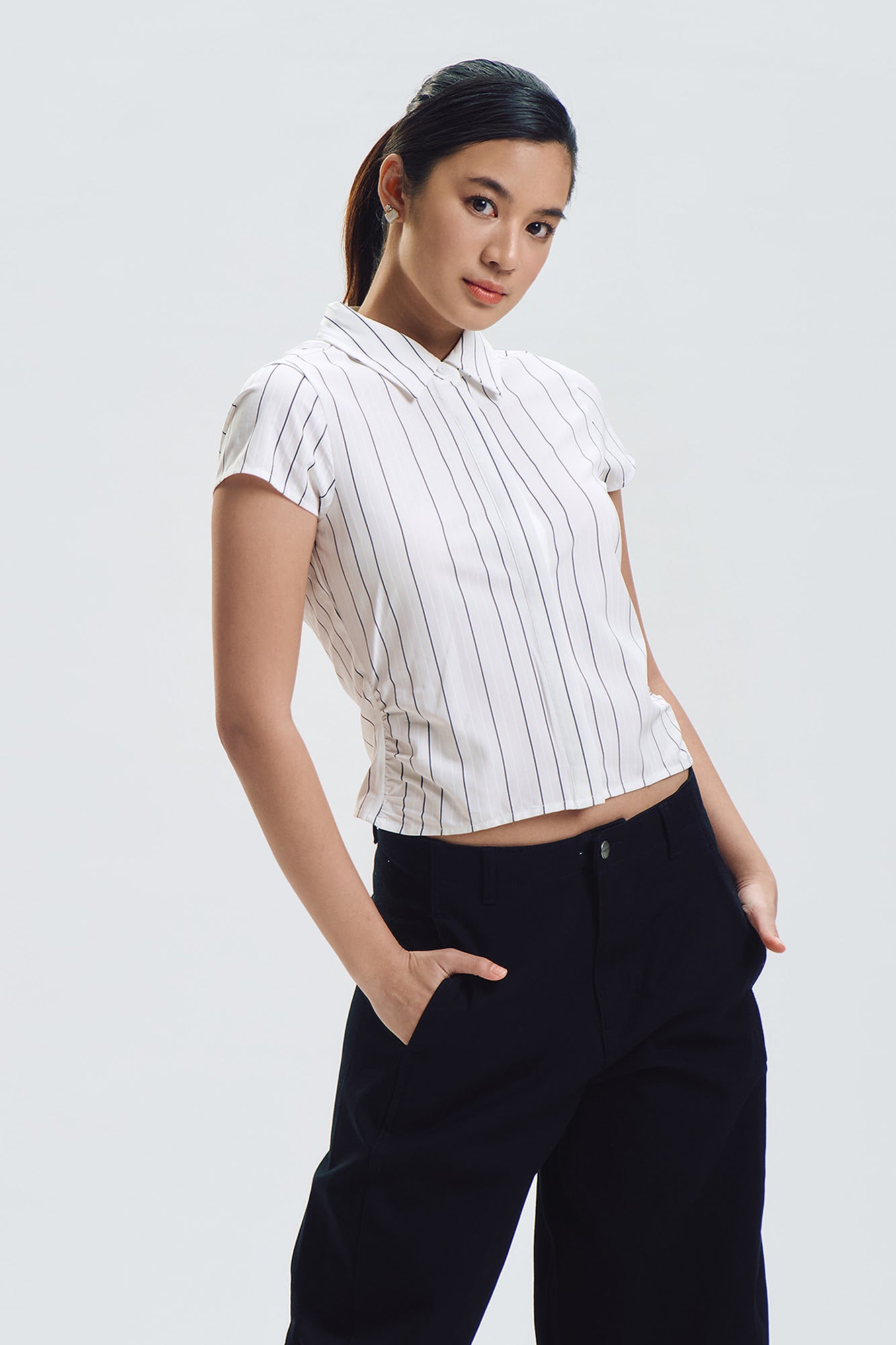 994108-Off White (2).jpg