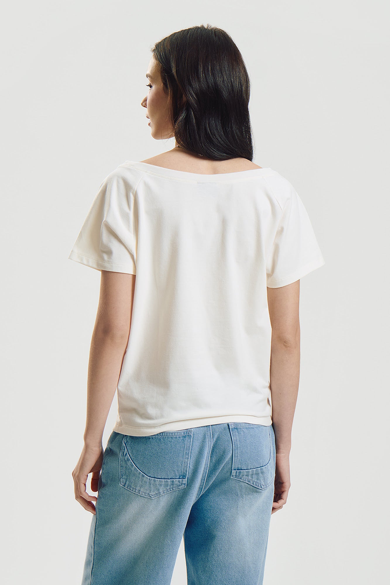 994138-Off White (1).jpg