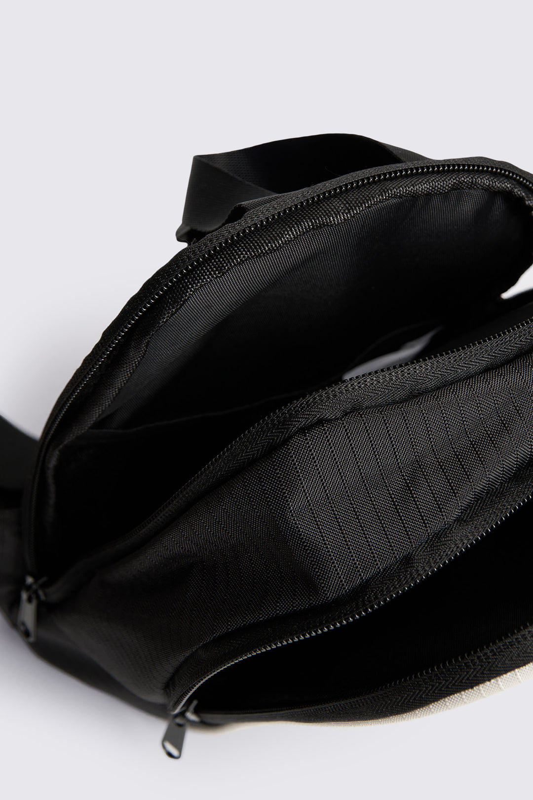 994444-Black (2).jpg