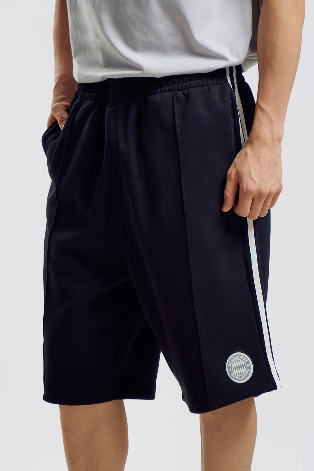 994623-Black (2).jpg