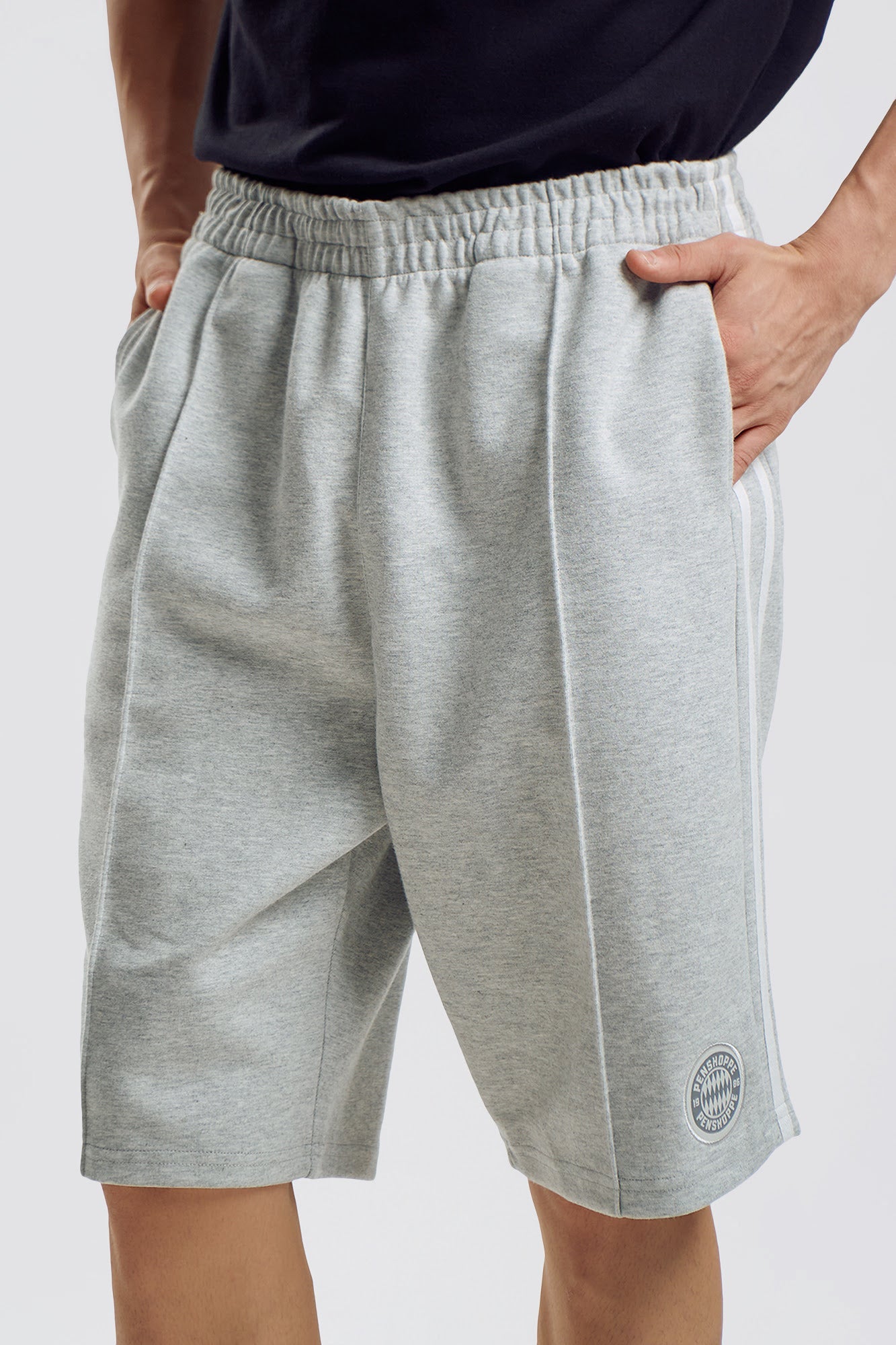 Baggy Fit Knit Shorts with Side Taping