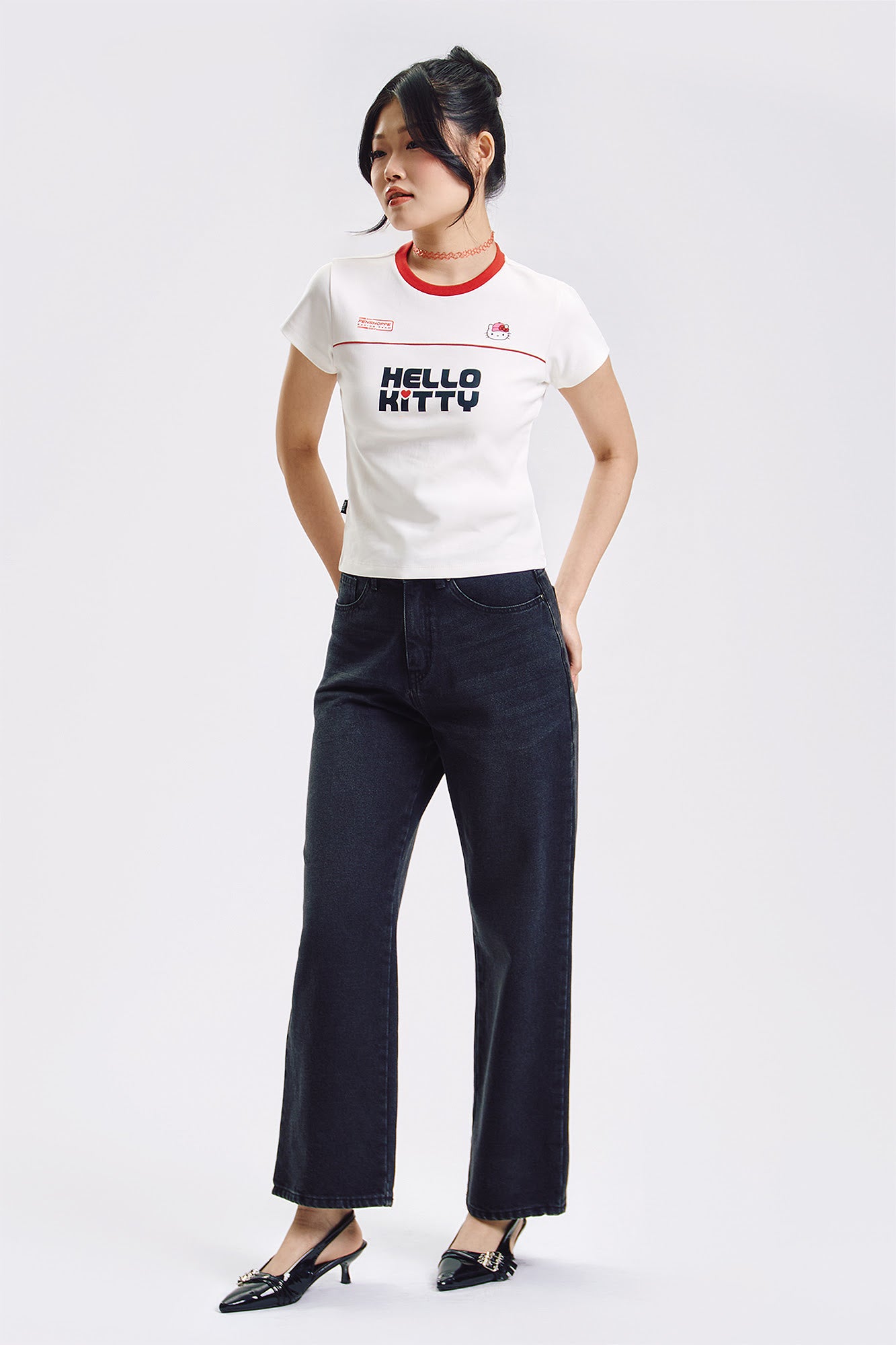 994629-Off White (1).jpg