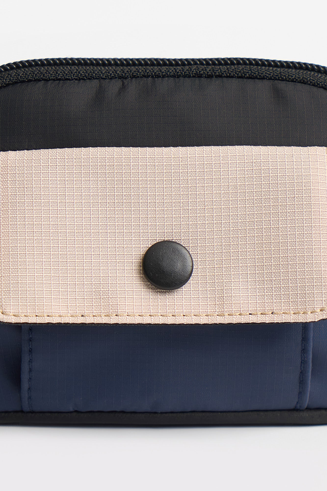 994697-Black (1).jpg