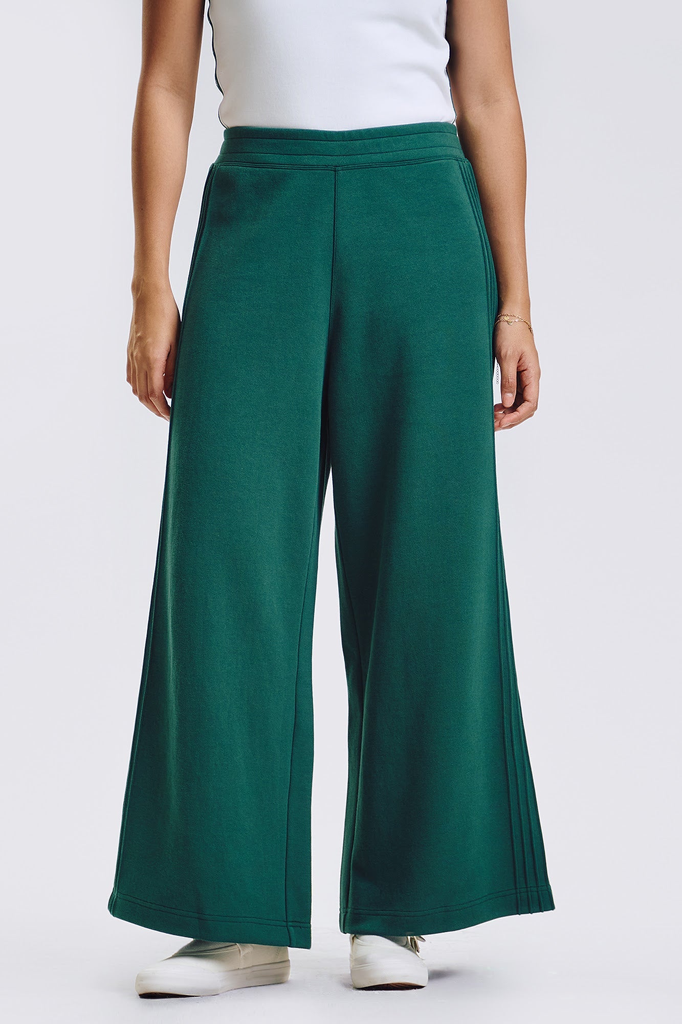 Wide Fit Sweatpants with Side Pintucks