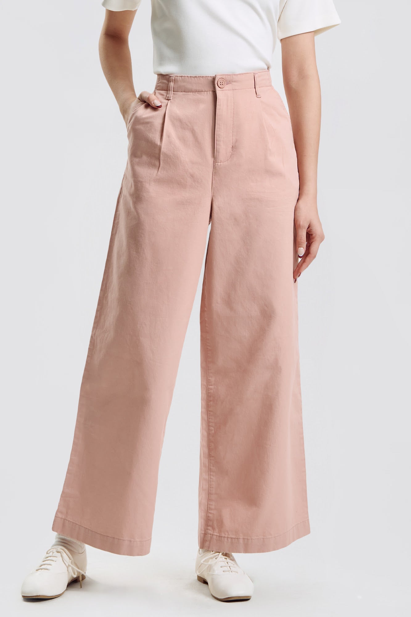 Wide Fit Pleated Pants