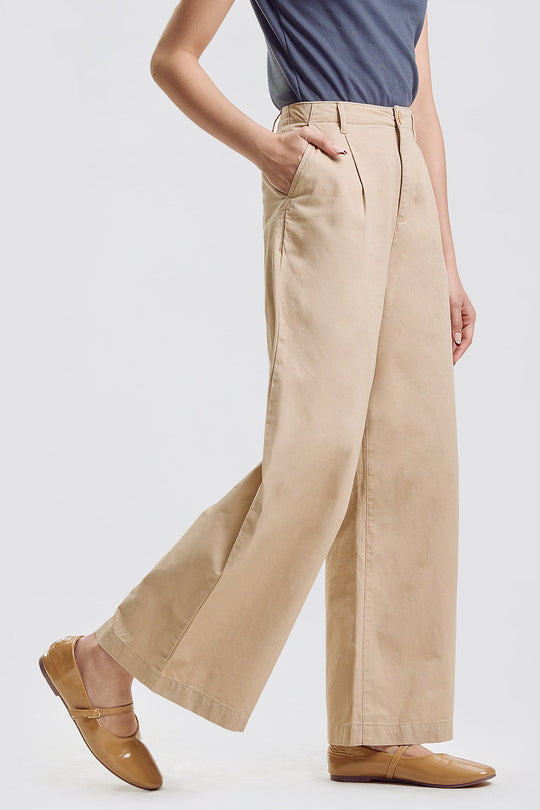 Wide Fit Pleated Pants