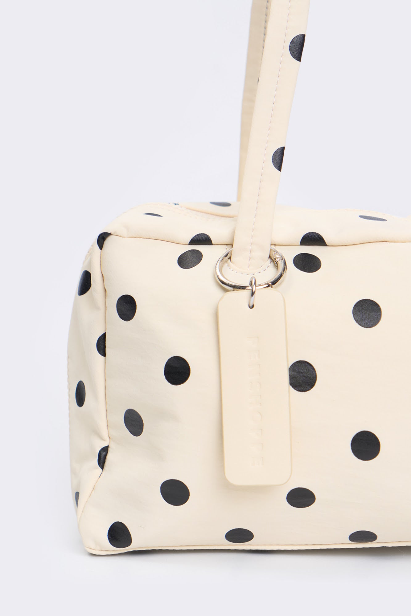 994758-Cream (1).jpg