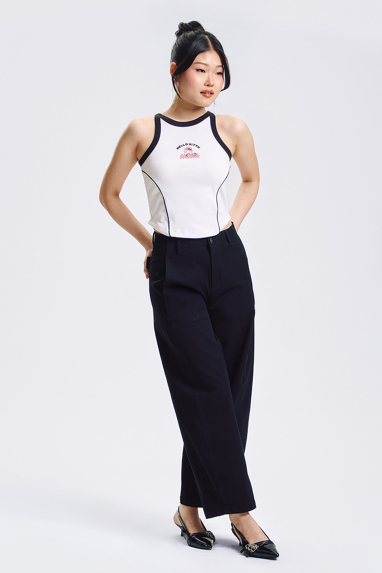 994789-Off White (1).jpg