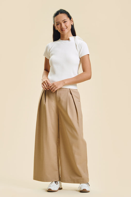 994843-Off White (1).jpg