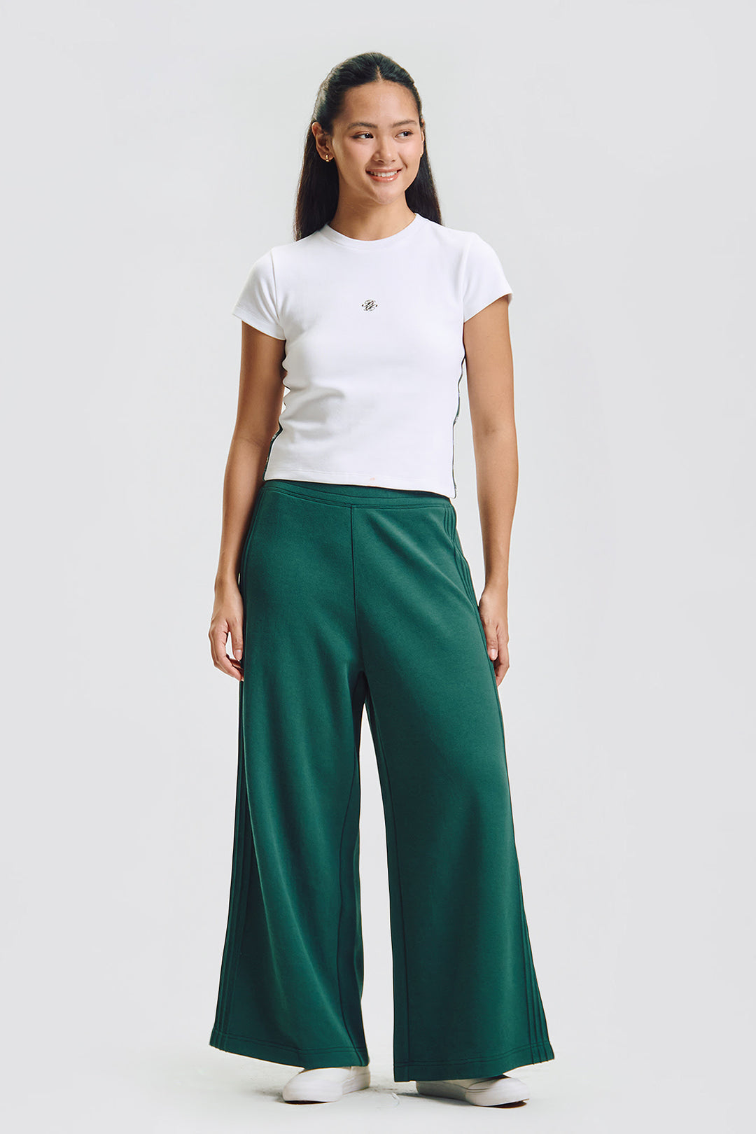 994857-Off White (1).jpg
