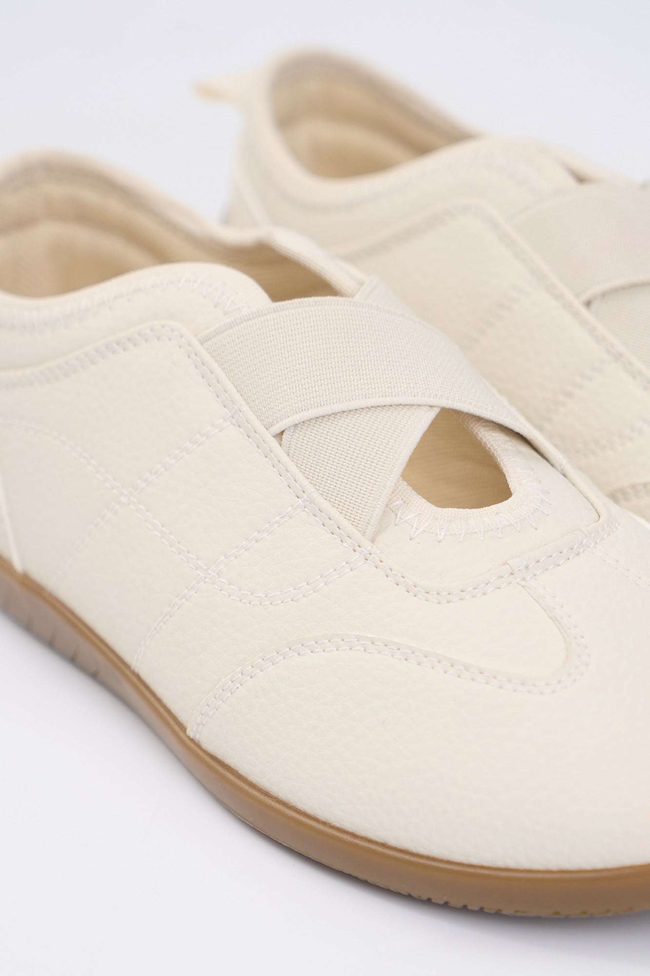 994956-Cream (1).jpg