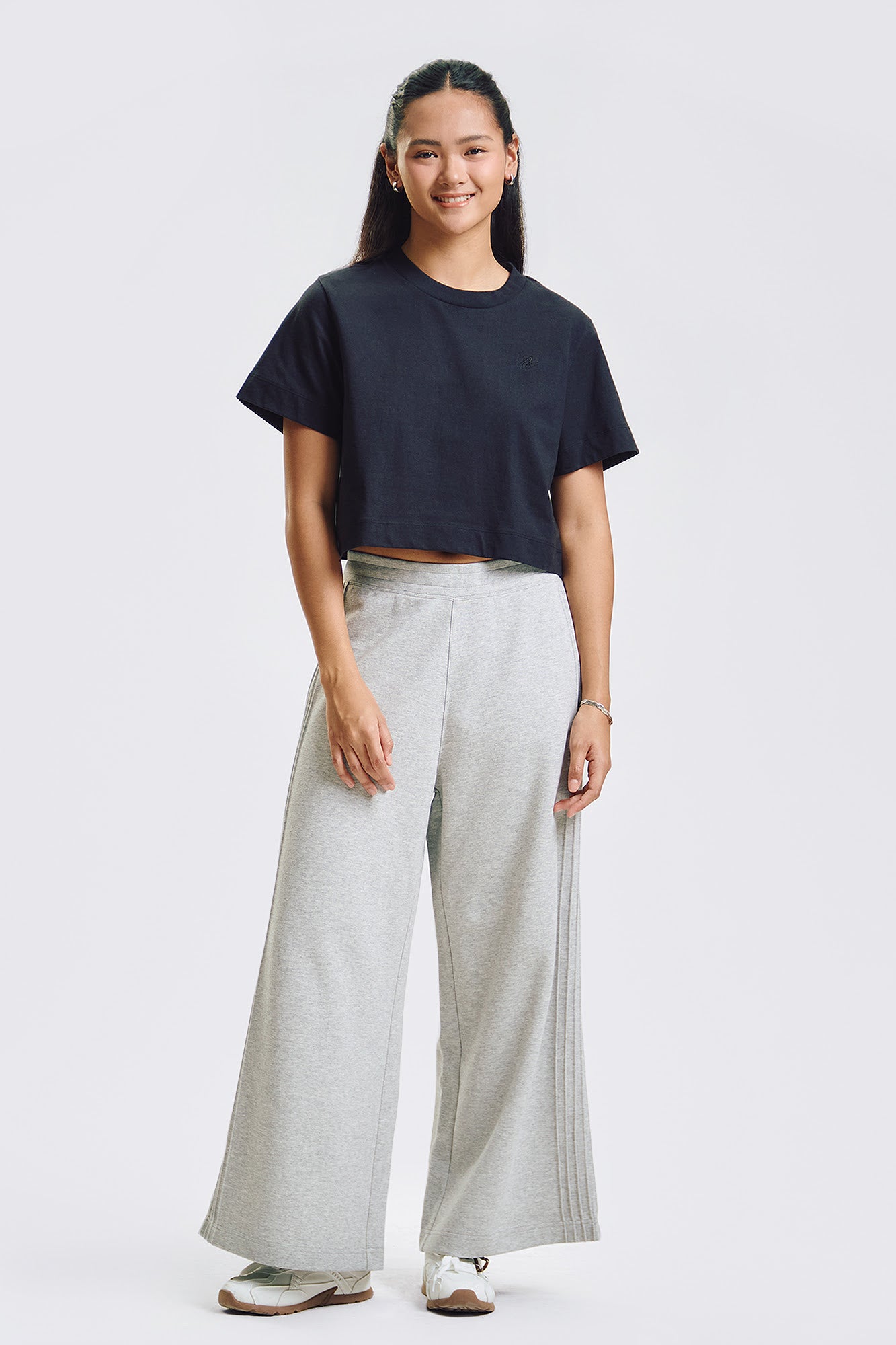 995191-Black (1).jpg