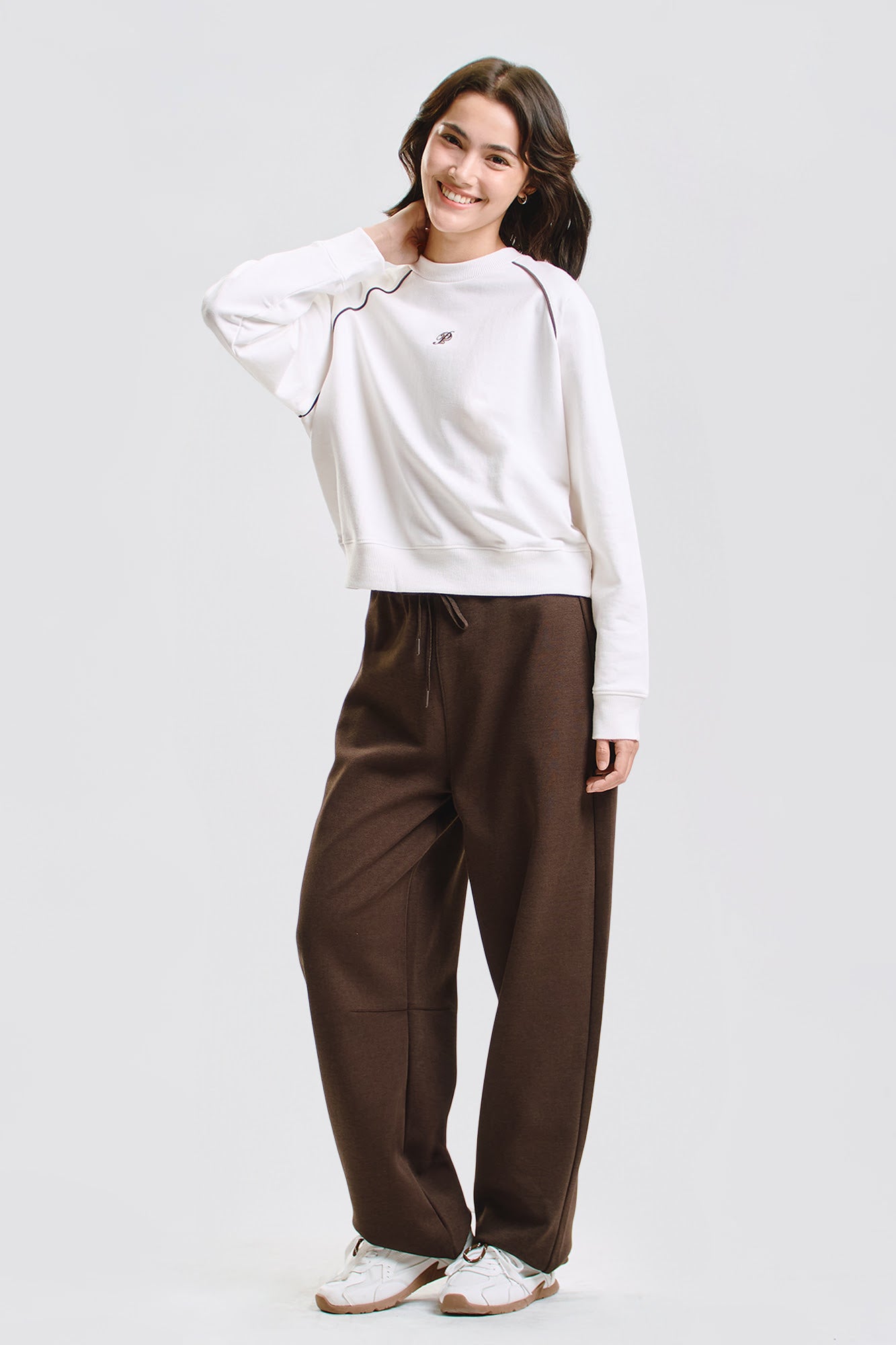 995215-Off White (1).jpg