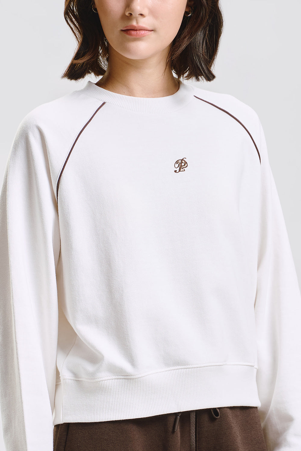 995215-Off White (2).jpg