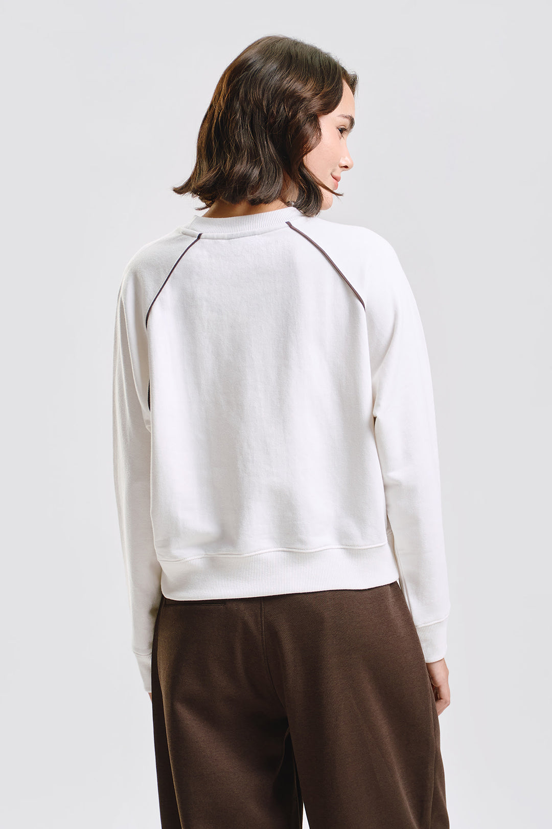 995215-Off White (3).jpg