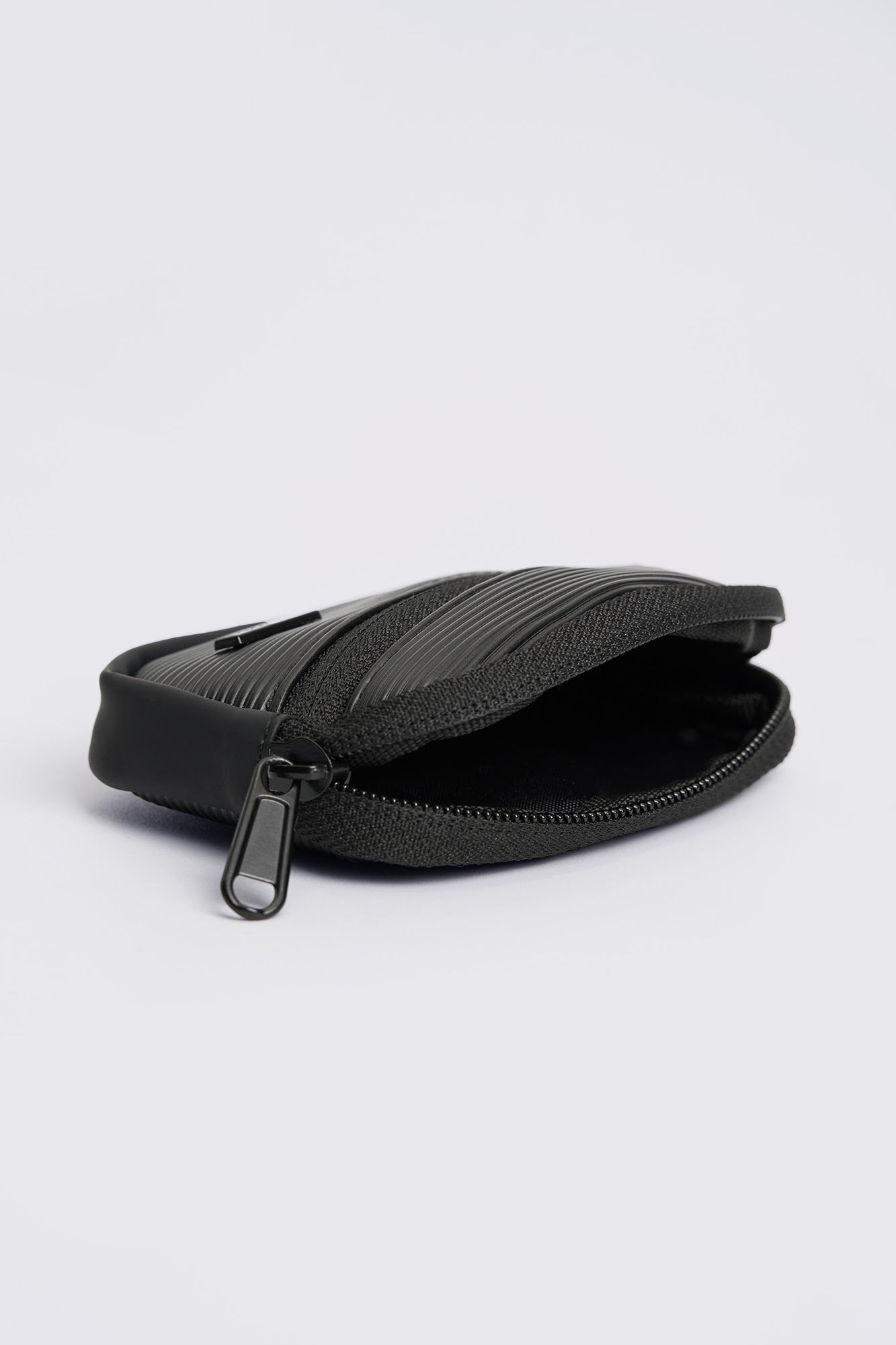 995270-Black (1).jpg