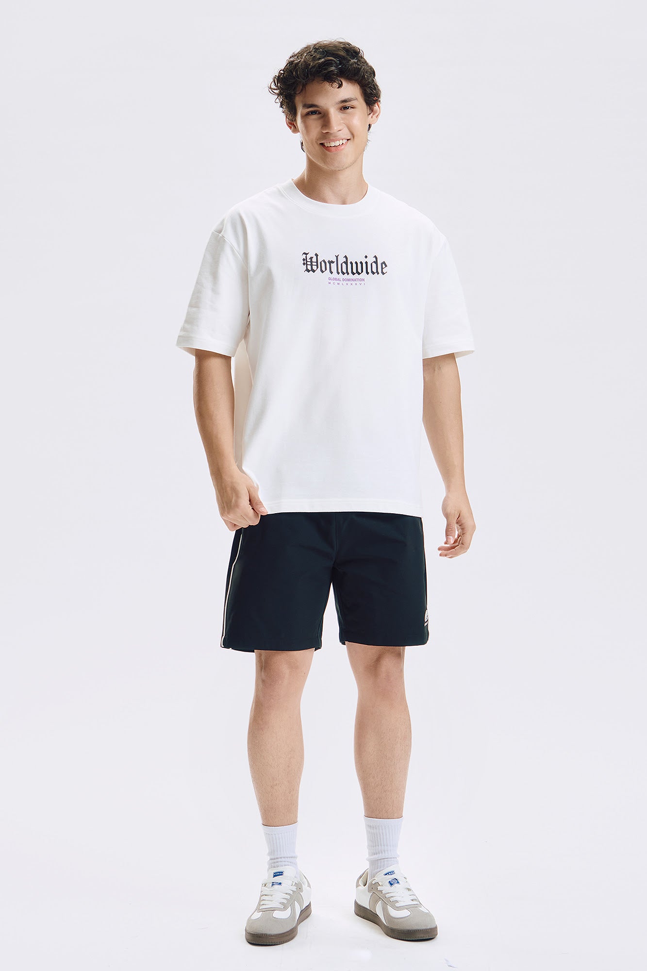 995273-Ivory (1).jpg