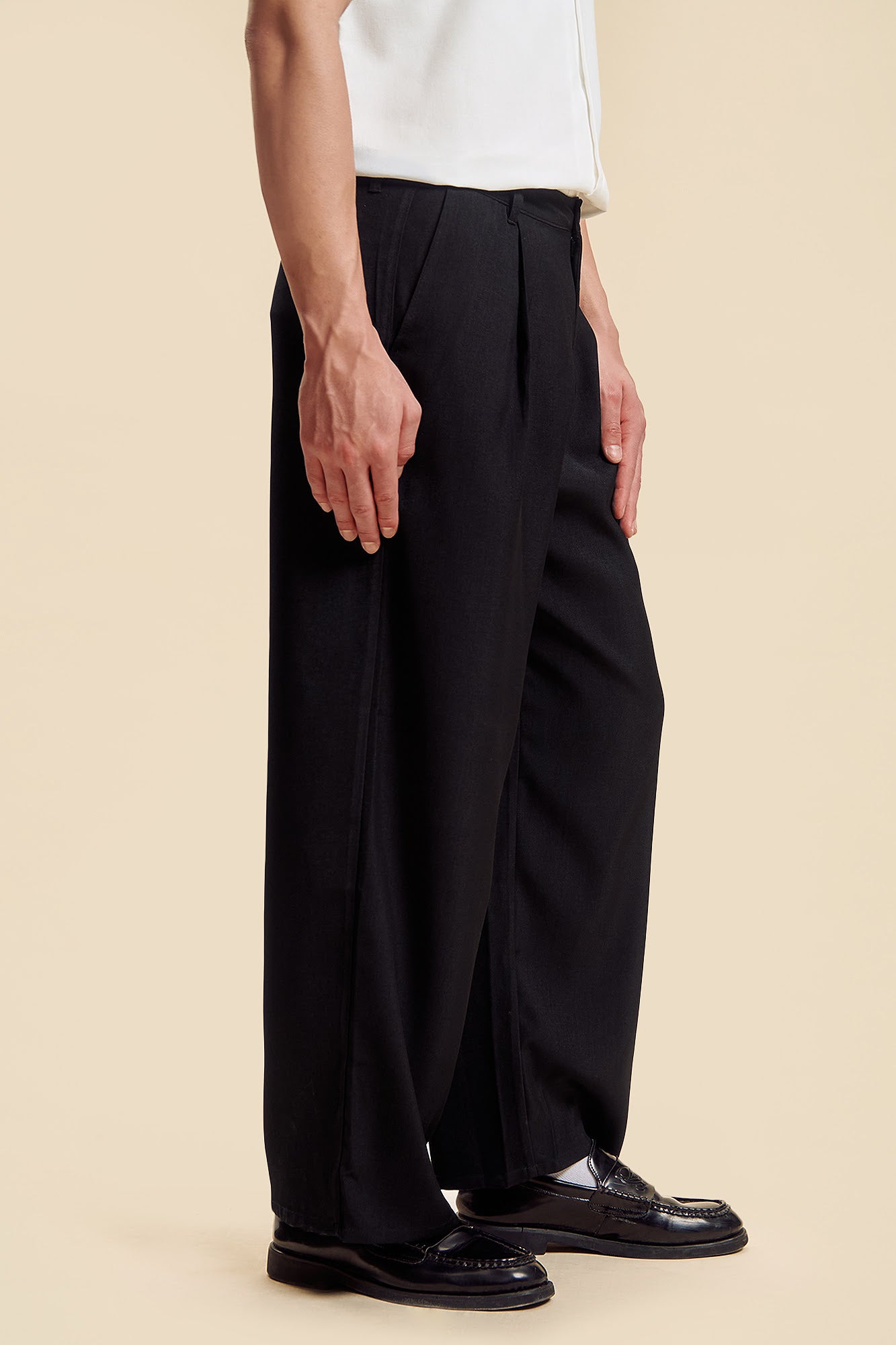 995290-Black (5).jpg