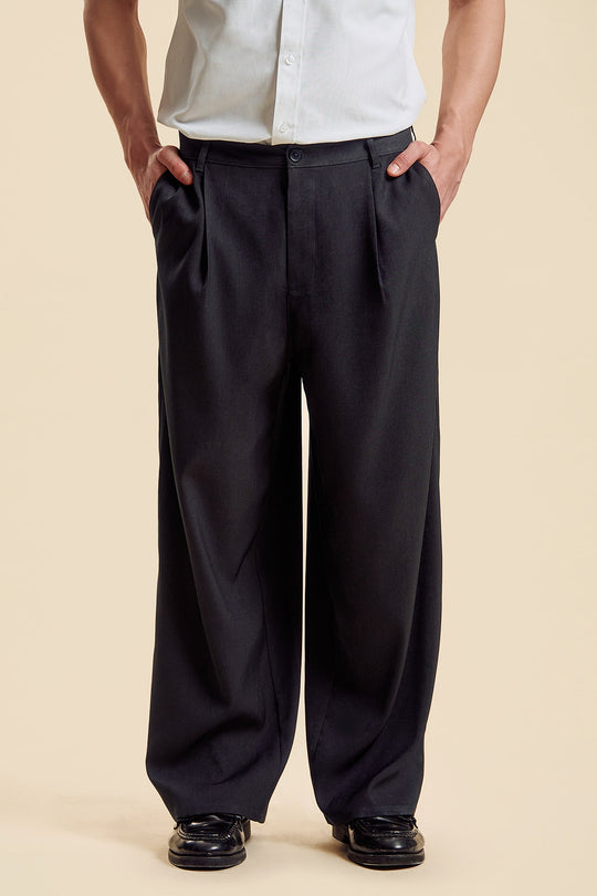 Drees Code Wide Fit Pleated Pants