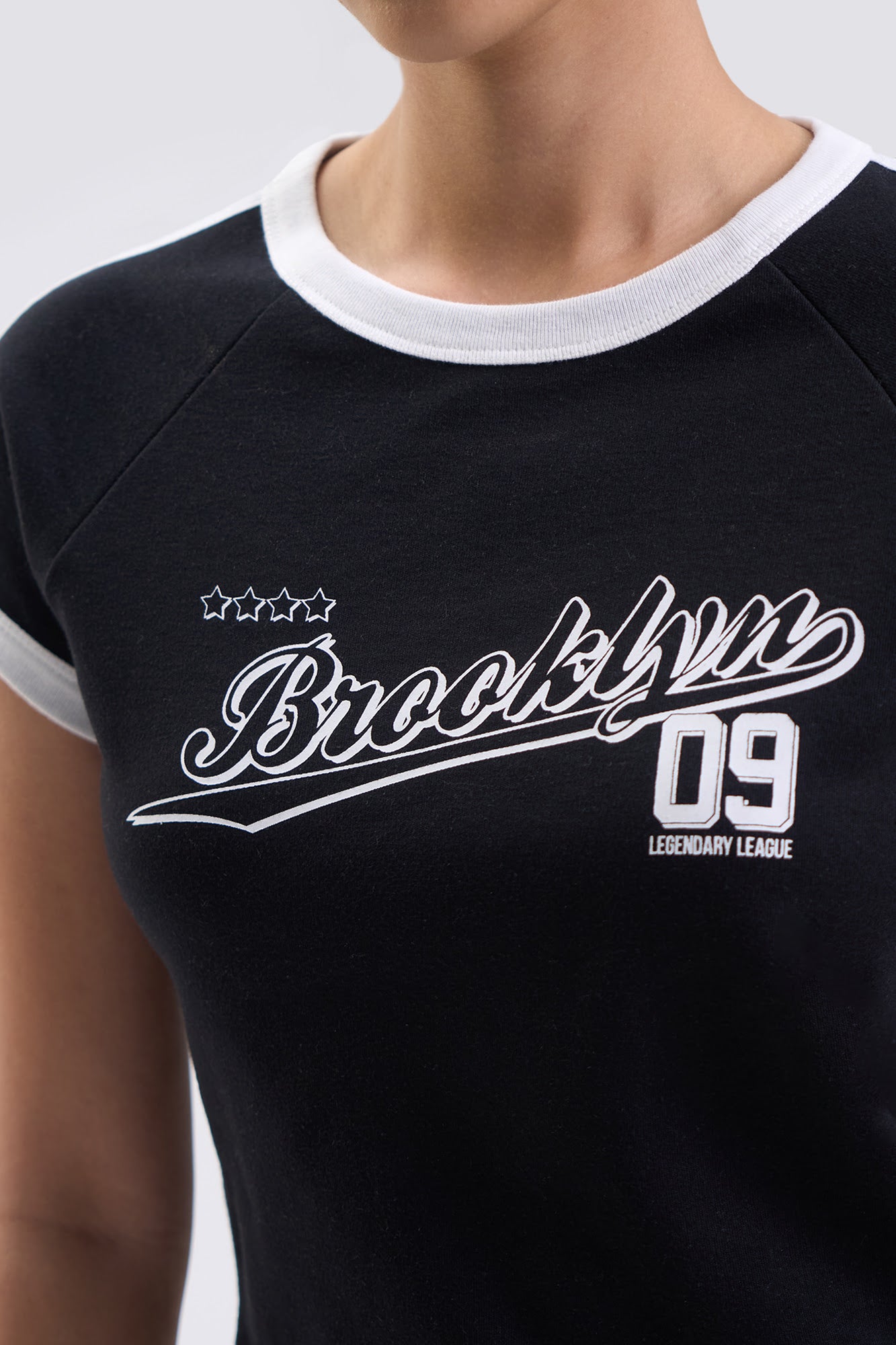 995368-Black (1).jpg