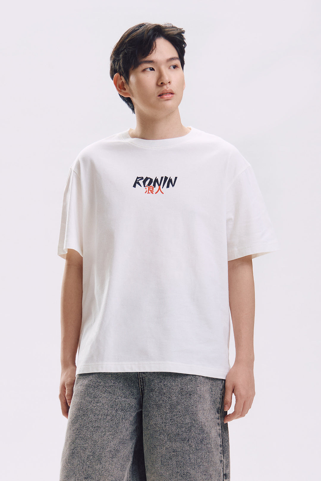 995418-Ivory (1).jpg