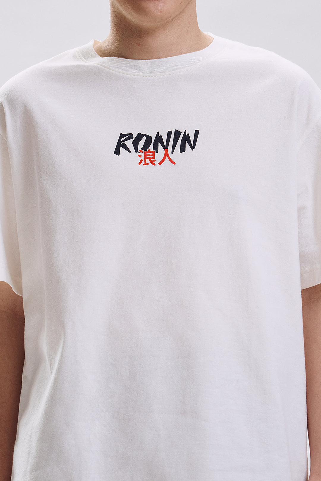 995418-Ivory (3).jpg