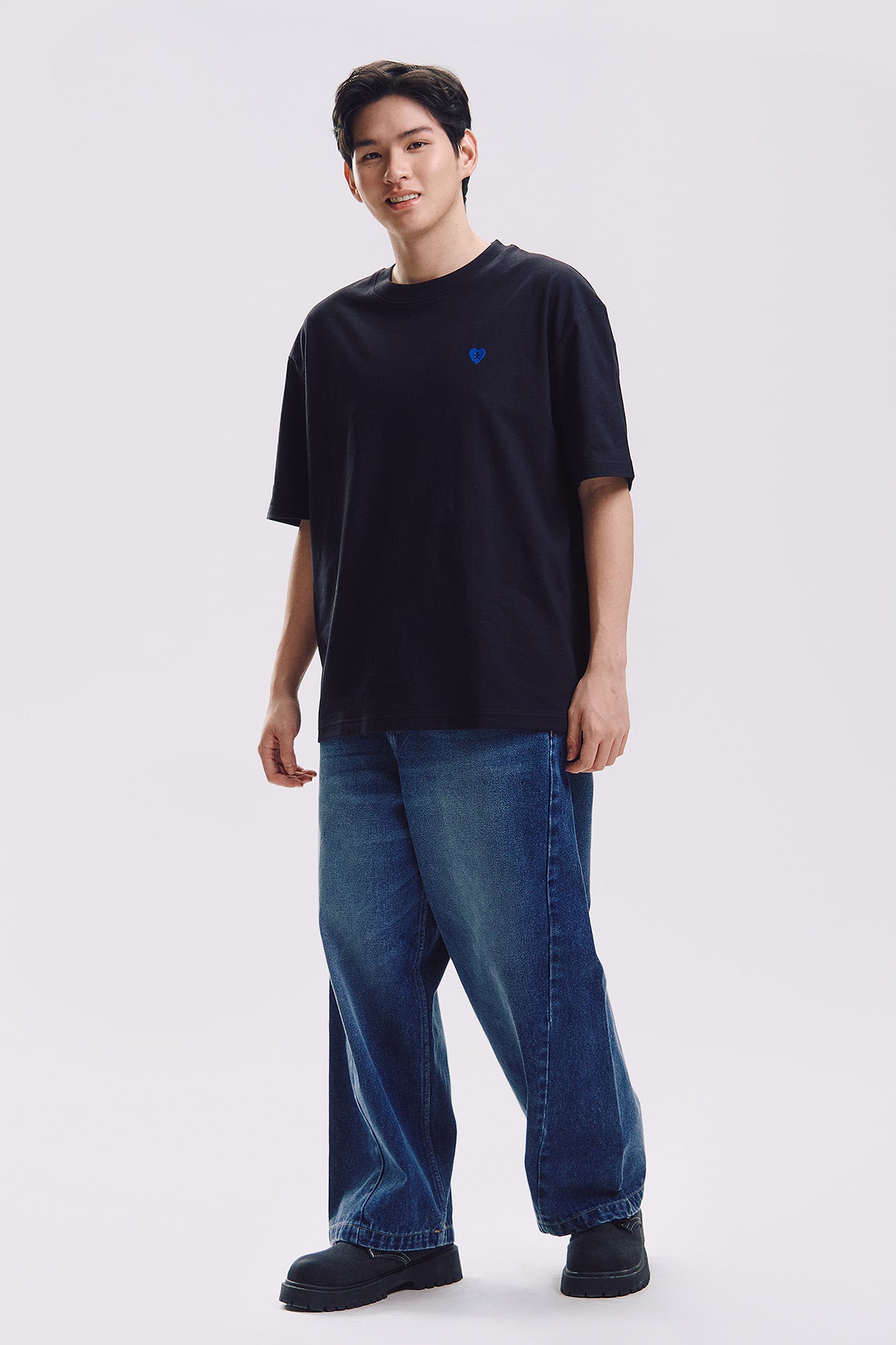 995570-Black (1).jpg