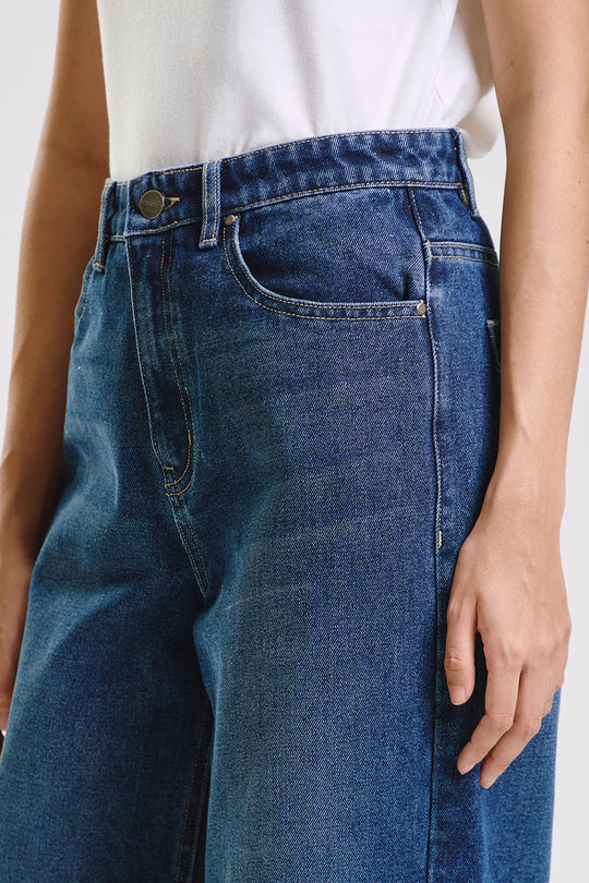 995820-Medium Blue (2).jpg