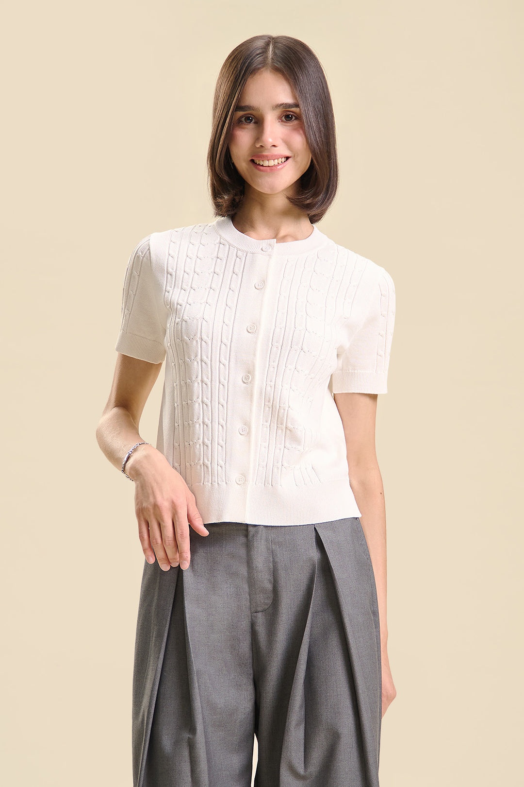 995916-Off White (3).jpg