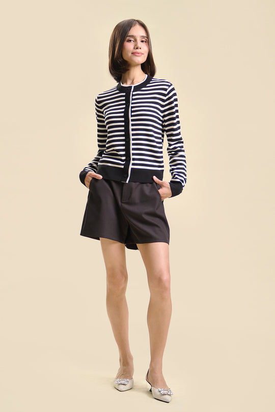 995939-Black (1).jpg