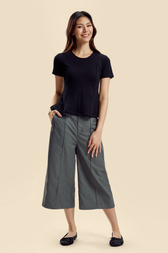 Dress Code Peplum Slim Top