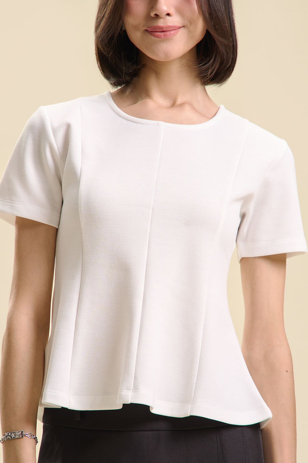 995944-Off White (2).jpg