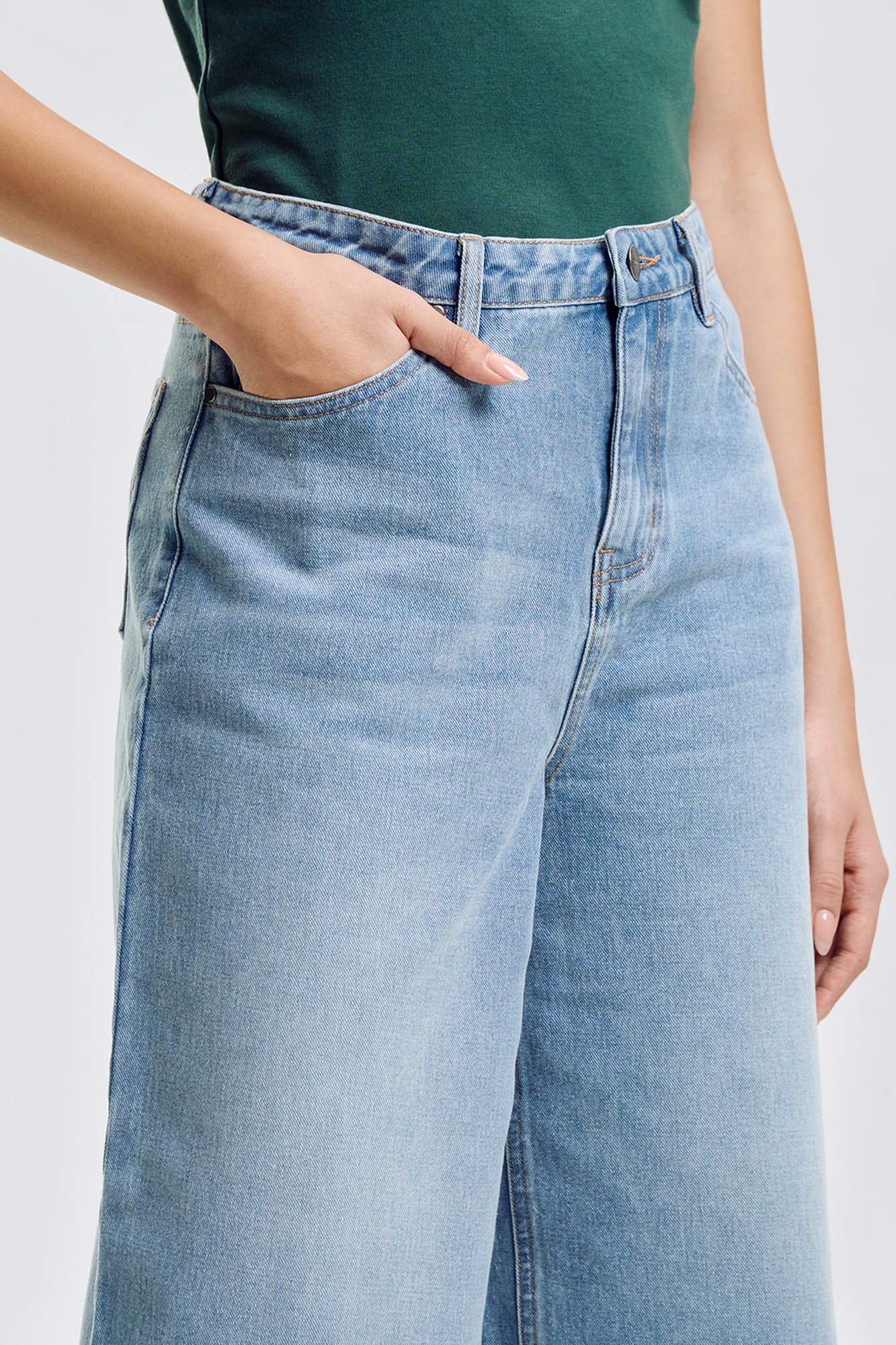 995975-Light Blue (2).jpg