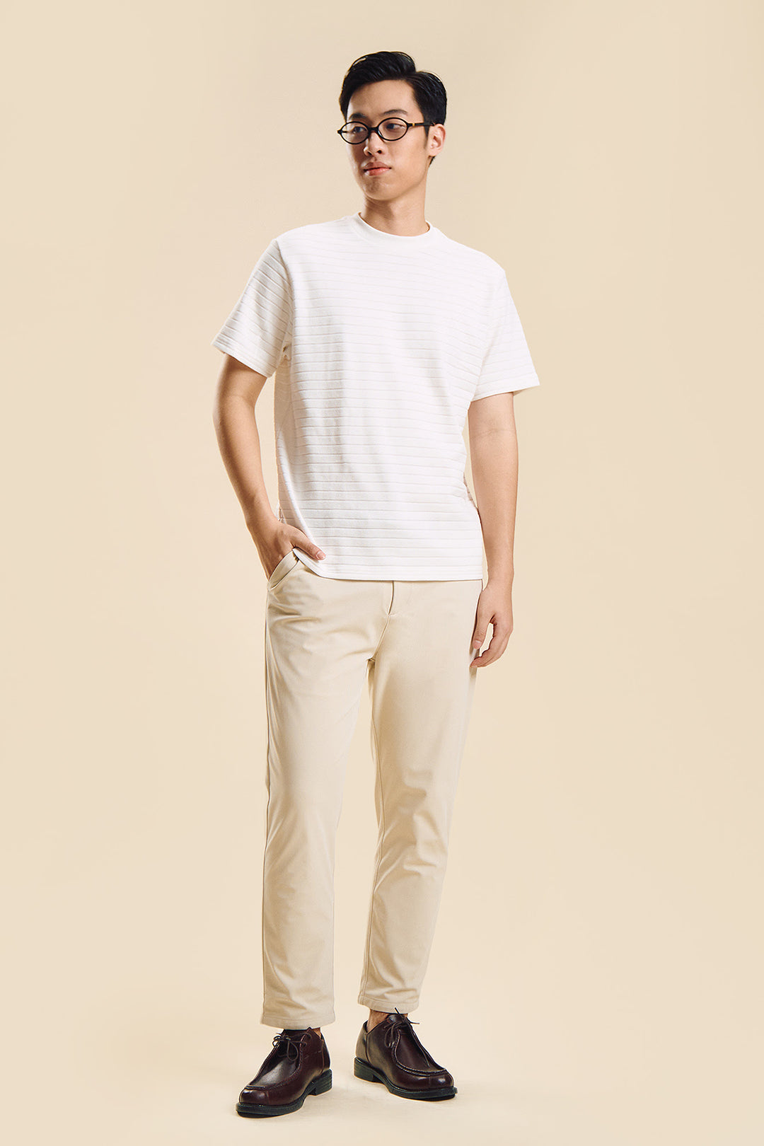 995986-Ivory (1).jpg