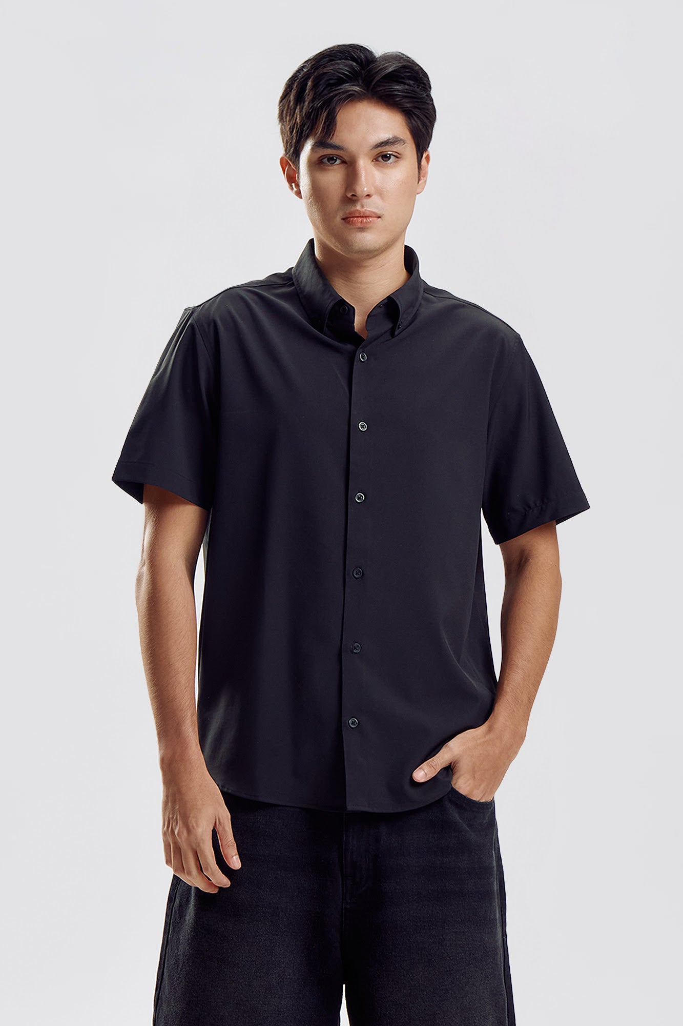 996026-Black (3).jpg