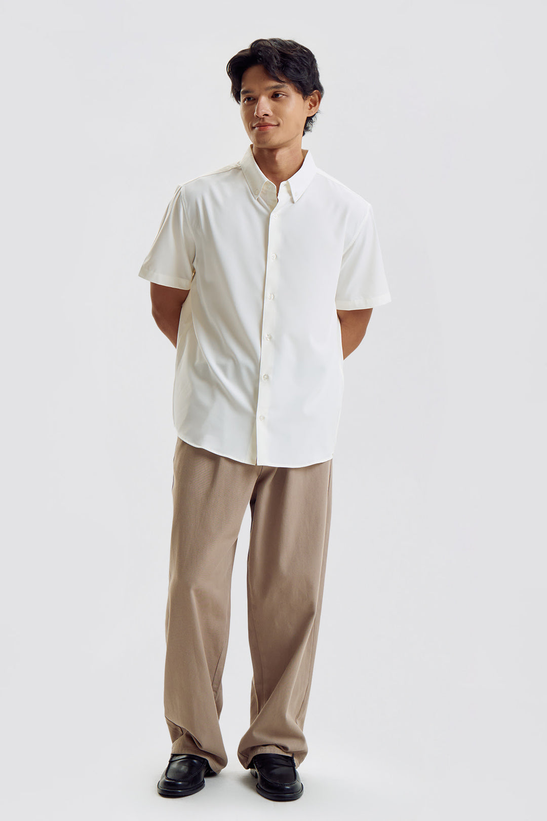 996026-Off White (1).jpg