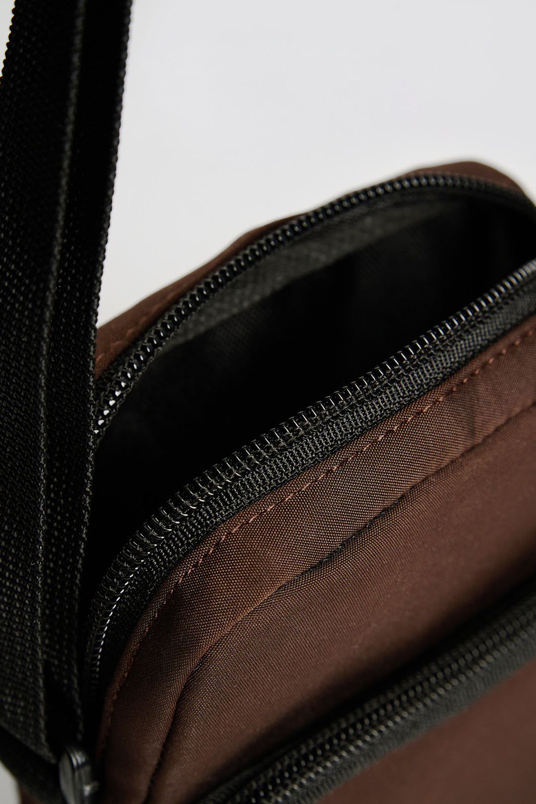996322-Chocolate Brown (4).jpg