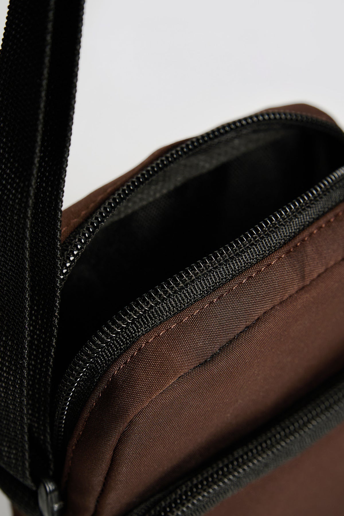 996322-Chocolate Brown (4).jpg