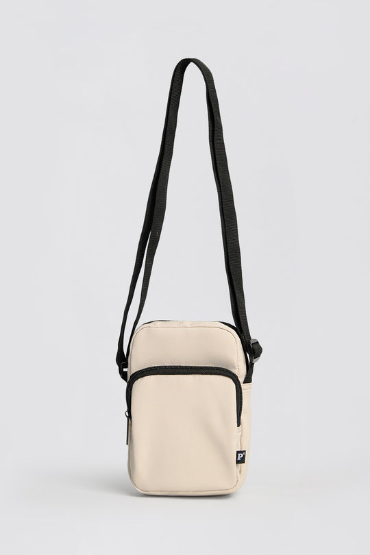 files/996322-Off_White_2.jpg